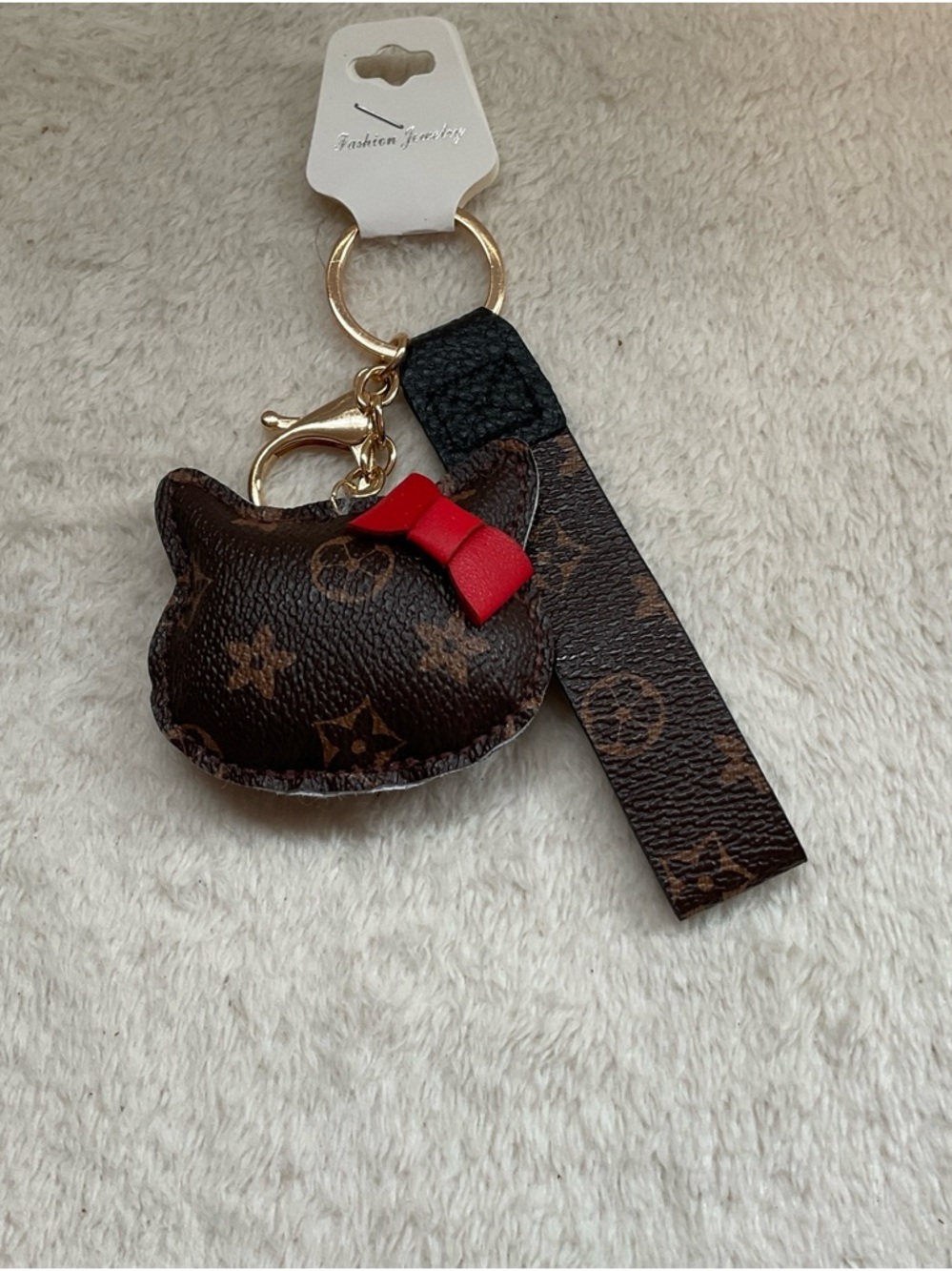 Cat-Shaped Brown Leather Key & Card Holder with Red Bow